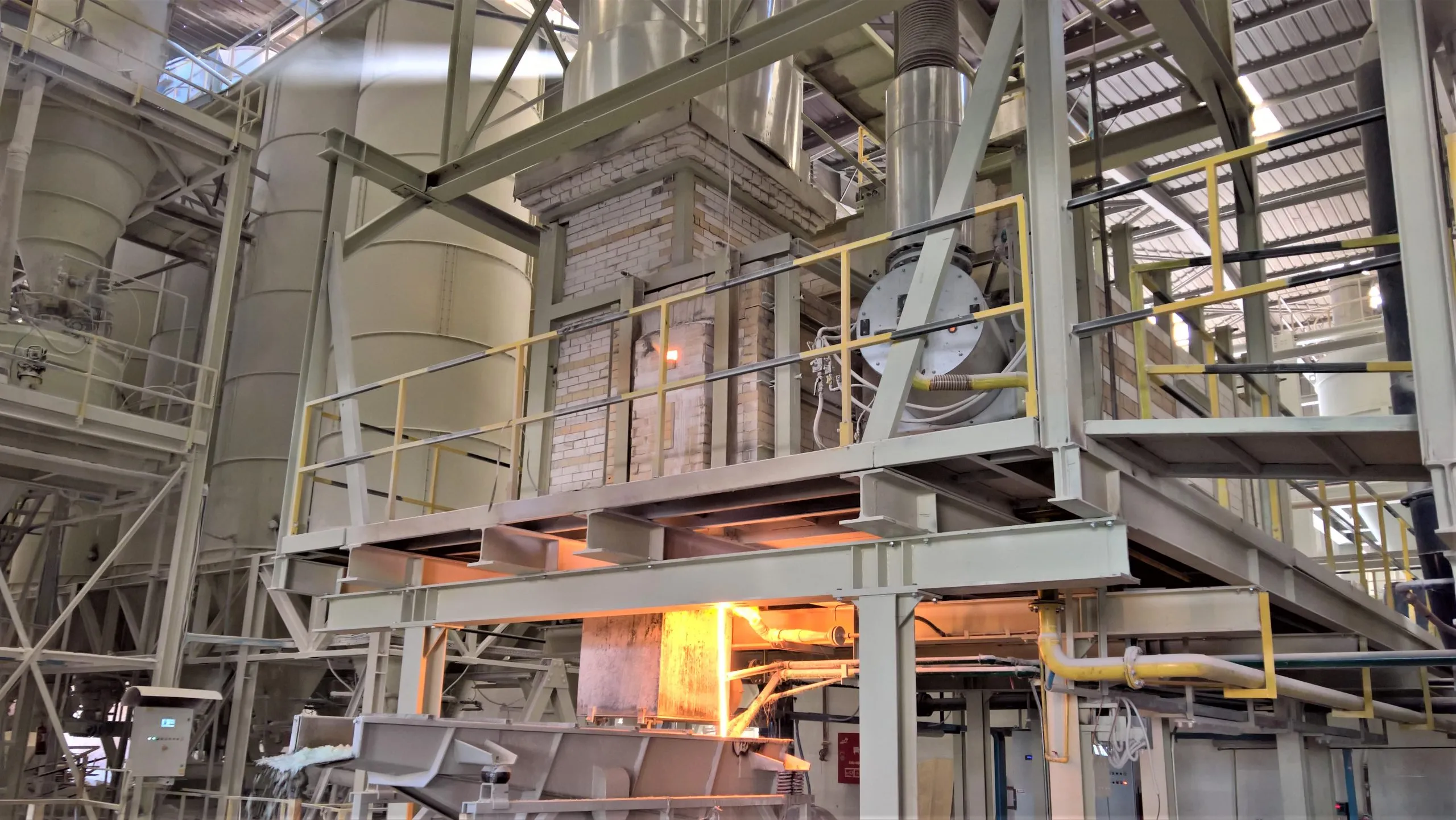 INCA frit melting furnace — raw materials fused at high temperature